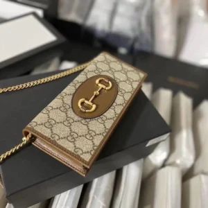 Gucci Wallet On Chain