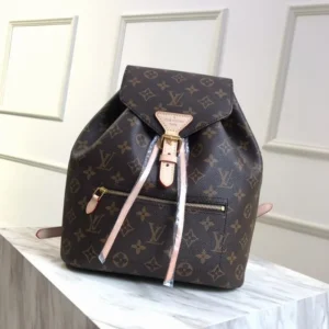 Louis Vuitton Montsouris PM